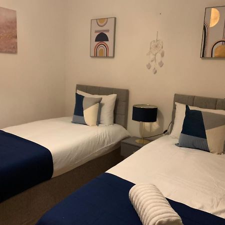Absolute Stays In Sherwood- Nottingham Castle- Capital Fm Arena Nottingham- Contractors-Free Wifi- Free Parking- Long And Short Stays- Families-East Midlands Airport-Trent Bridge-Actors-Aria Court- Mansfield Buitenkant foto