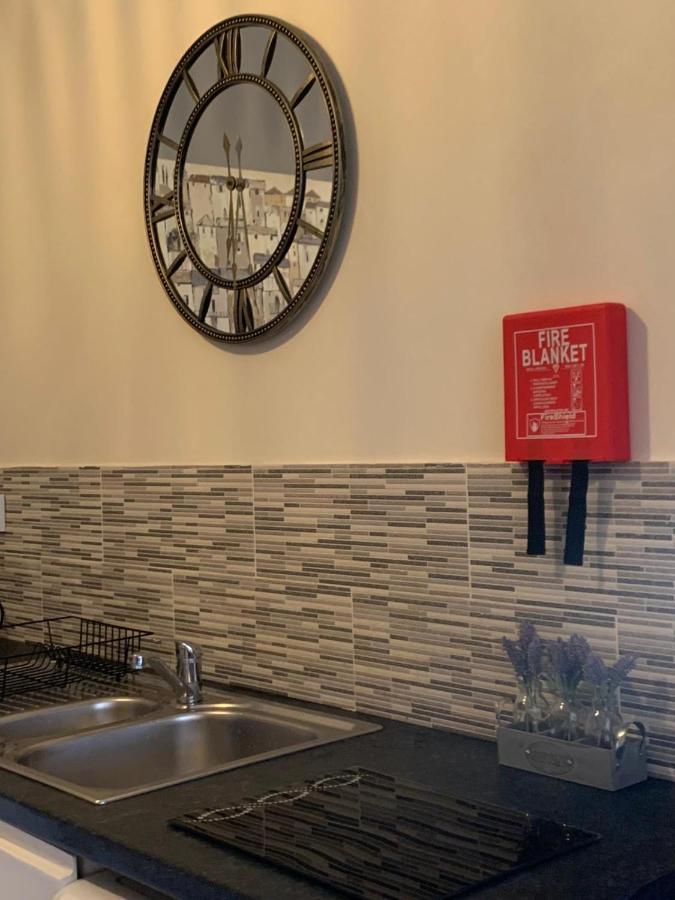 Absolute Stays In Sherwood- Nottingham Castle- Capital Fm Arena Nottingham- Contractors-Free Wifi- Free Parking- Long And Short Stays- Families-East Midlands Airport-Trent Bridge-Actors-Aria Court- Mansfield Buitenkant foto